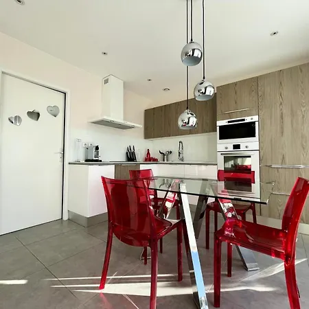 Apartman Impasse Paul Signac - Maeva - Climatisee Avec Piscine Et Jacuzzi 6 Pieces 10 Personnes - Exclusive Mae-9953 *